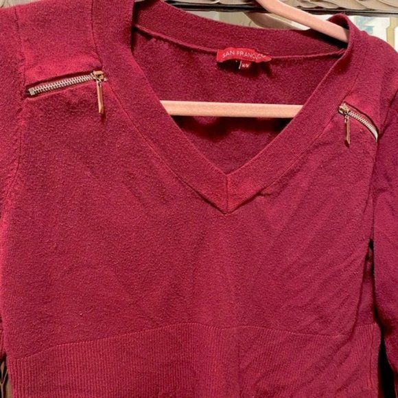 San Francisco Pretty Wine Red Stretch Knit V Neck Sweater With Zipper Accents - Picture 3 of 10